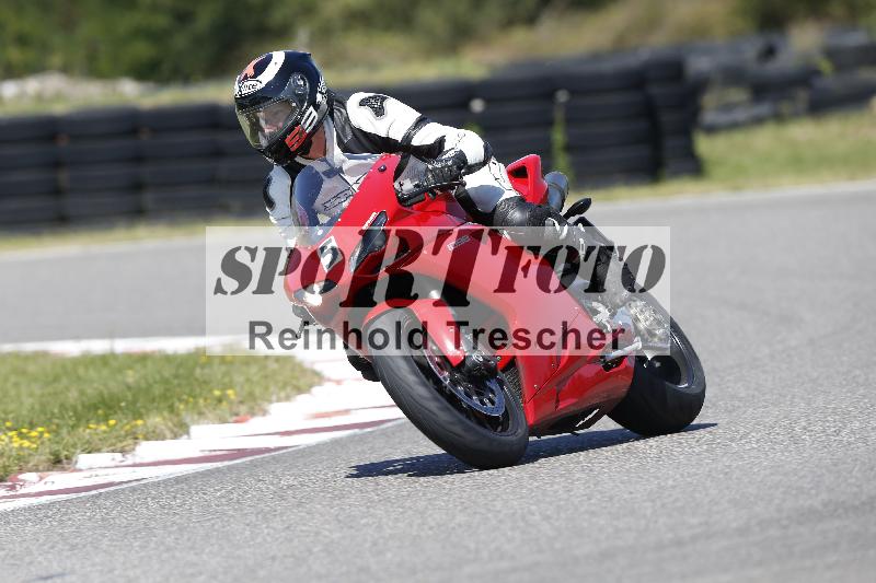 /Archiv-2025/48 25.08.2025 Cornu Master School ADR/blau-bleu/5